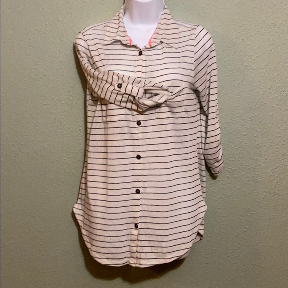 #43 Eyeshadow blouse woman’s size L